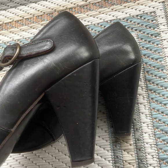 Anthropologie Coclico black leather retro wrap heels size 38.5 womens or sz 8 - Picture 8 of 10